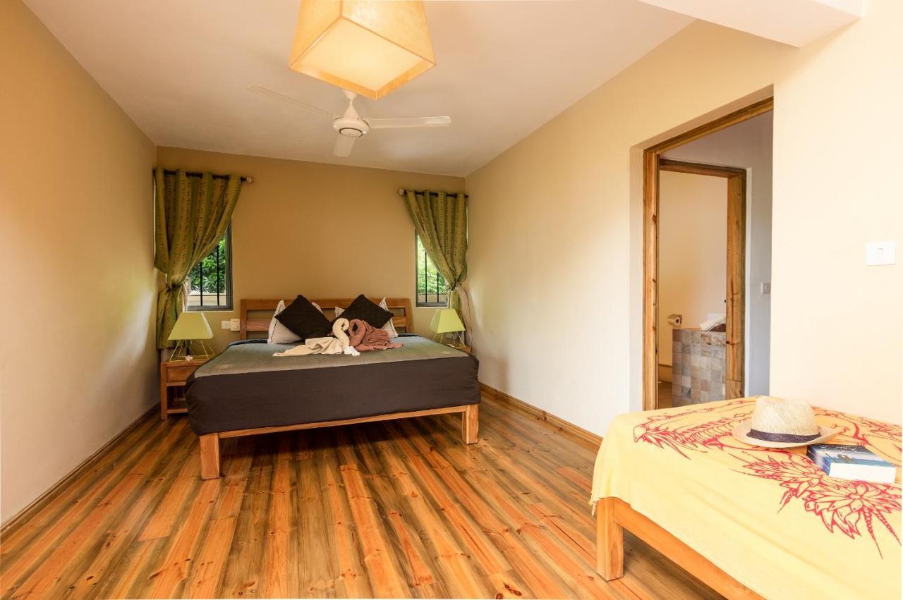 Happy Days Guest House Le Morne Εξωτερικό φωτογραφία