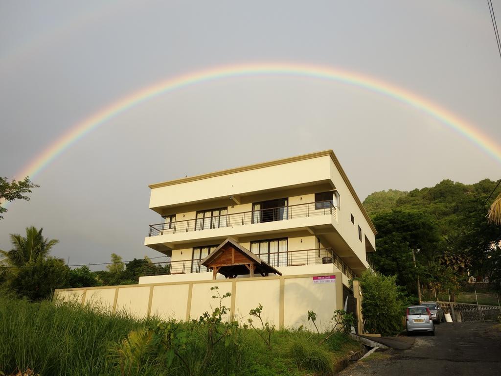 Happy Days Guest House Le Morne Εξωτερικό φωτογραφία